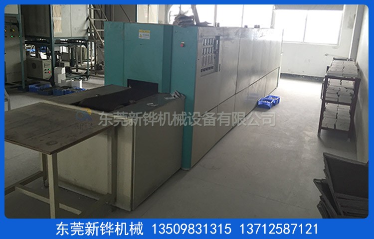 ���º��װ��